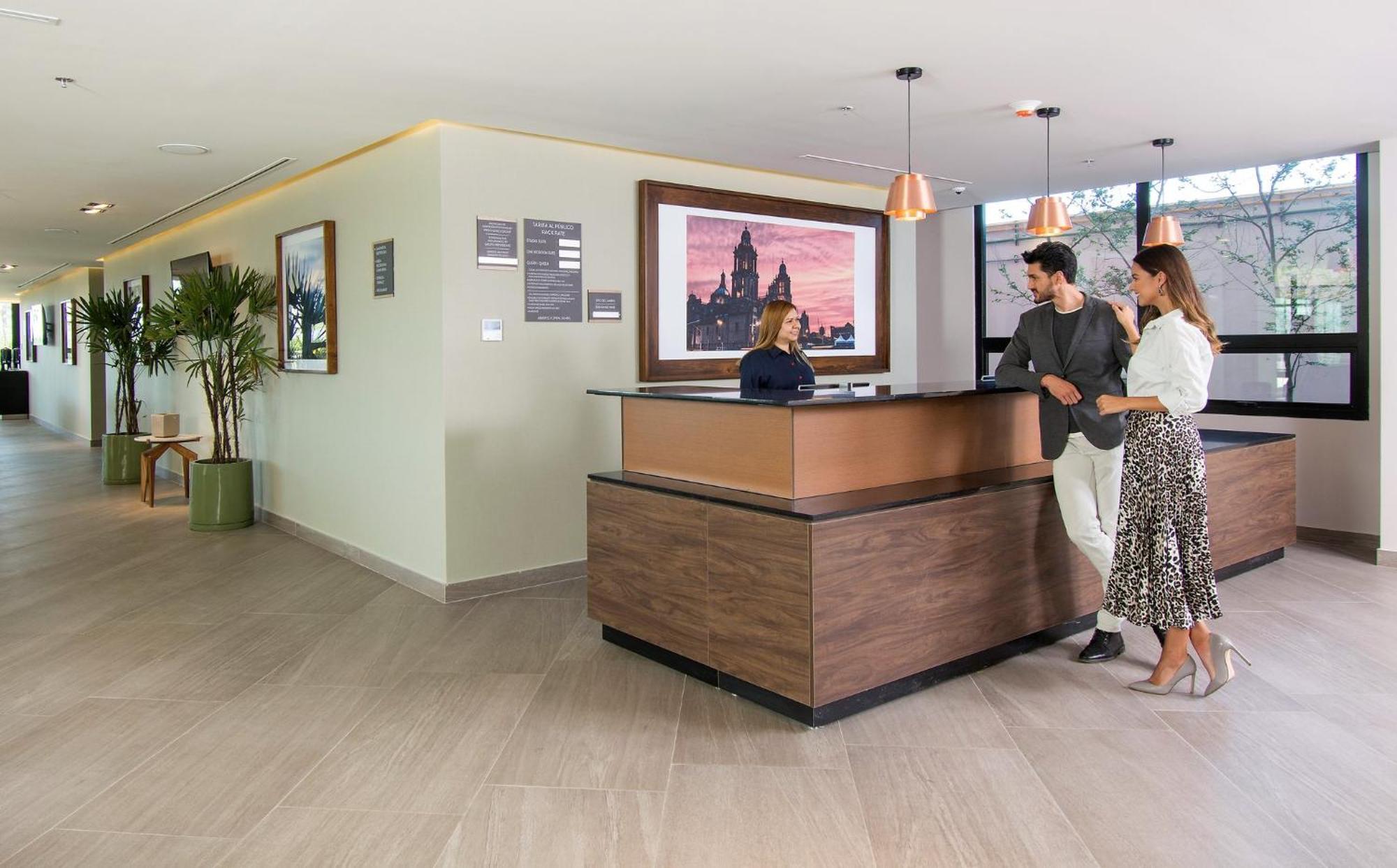 Staybridge Suites - Guadalajara Novena By Ihg Extérieur photo