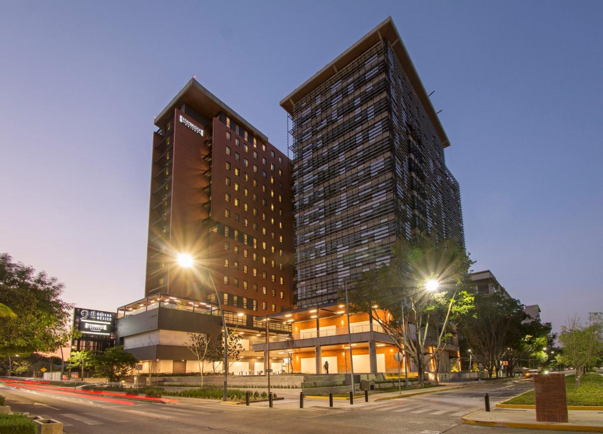 Staybridge Suites - Guadalajara Novena By Ihg Extérieur photo