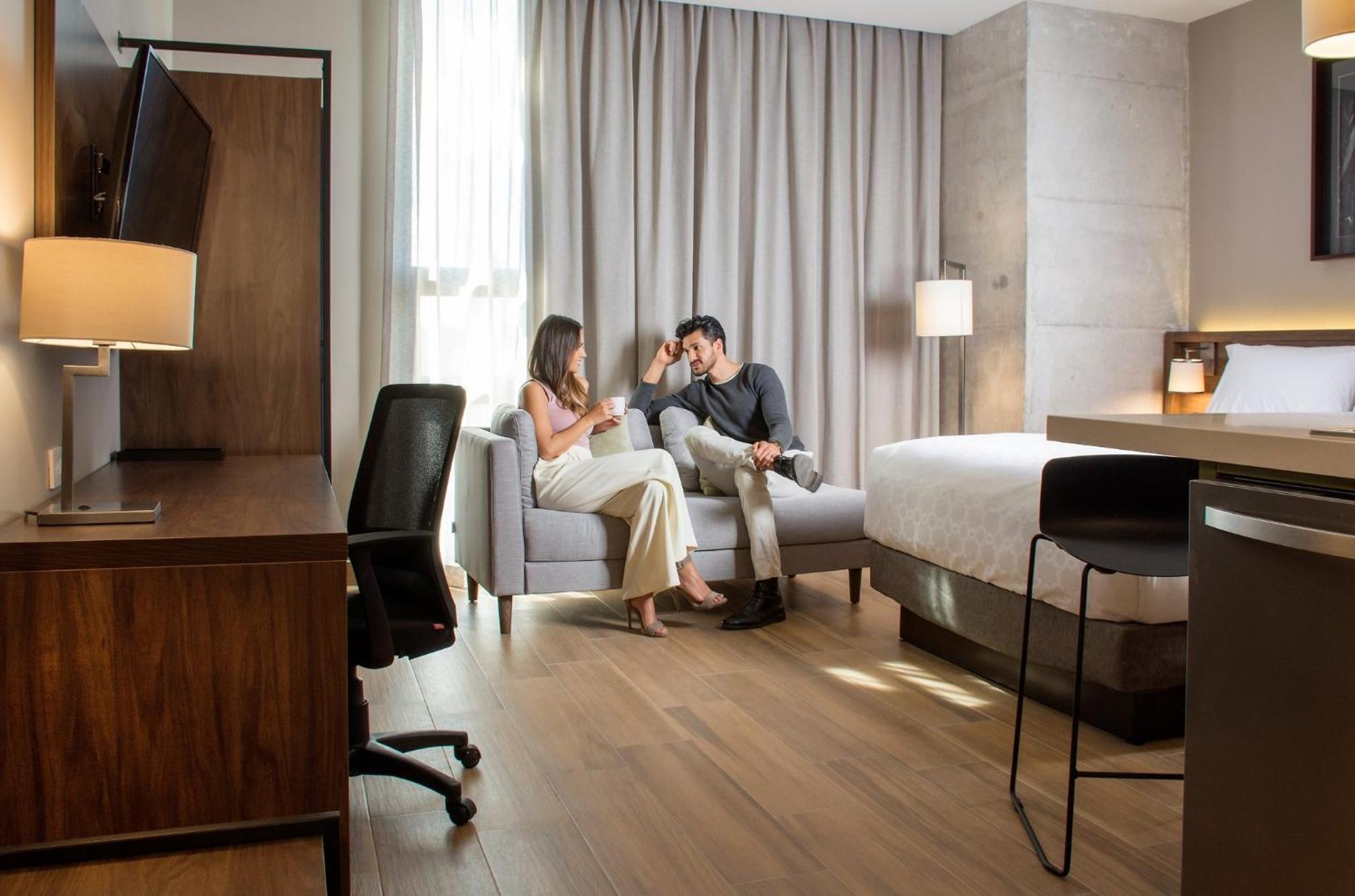 Staybridge Suites - Guadalajara Novena By Ihg Extérieur photo
